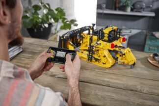 LEGO® TECHNIC™ 42131 Cat D11T Buldožer - Slika 8