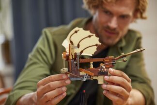 LEGO® ICONS 10363 Leteći stroj Leonarda da Vincija - Slika 11